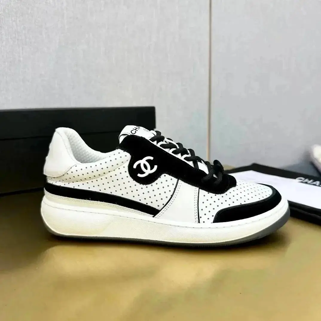 Louis Vuitton Archlight 1.0 Leather Low-Top Sneakers 2