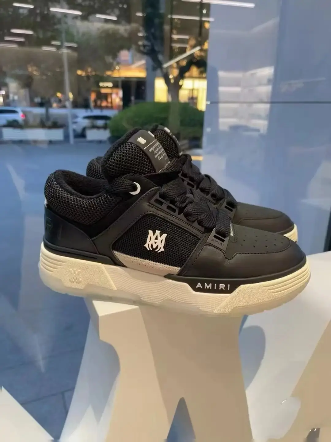 Amiri MAYA / Veja V-10 / Valentino Garavani Rockstud Sneakers [40 styles] 2