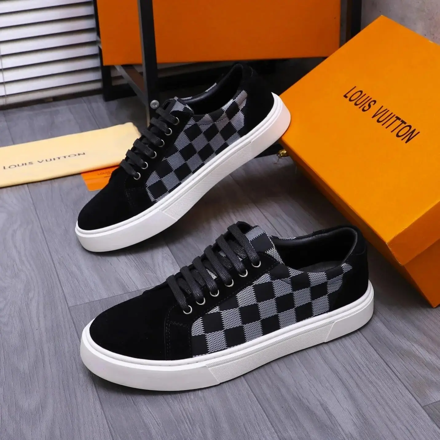 LV Casual Shoes 2