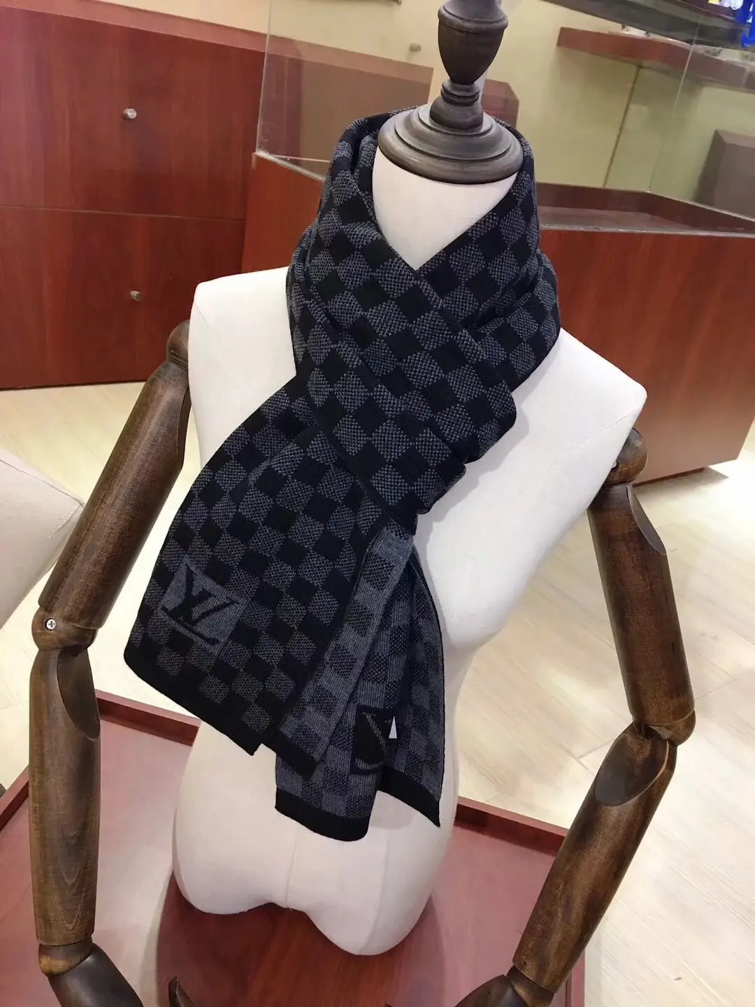 Gucci GG Supreme Scarf [14 styles] 3