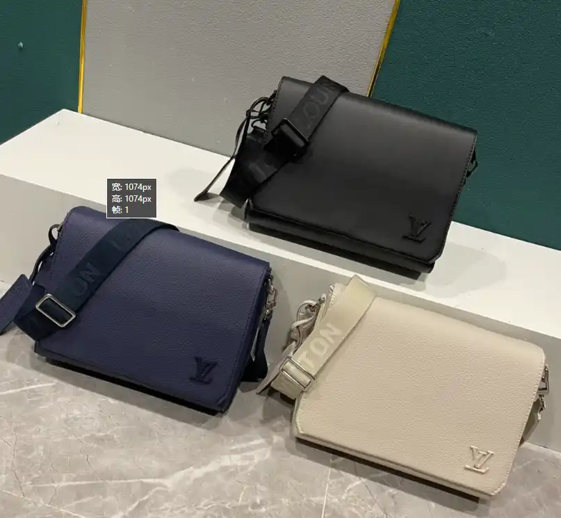 Louis Vuitton Shoulder Bag